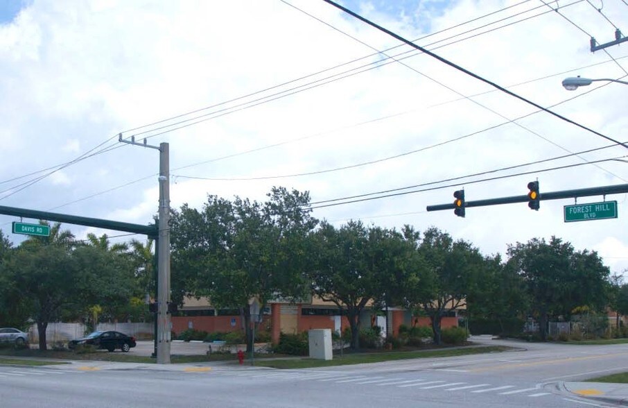 3537 Forest Hill Blvd, West Palm Beach, FL à louer - Photo du bâtiment - Image 3 de 101