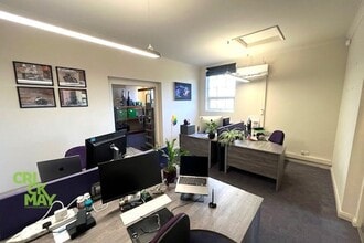 Old Crawley Rd, Horsham for lease Interior Photo- Image 2 of 5