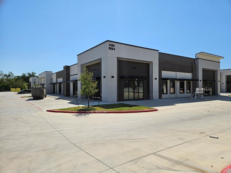14300 Ronald Reagan Blvd, Cedar Park, TX for lease - Building Photo - Image 1 of 8