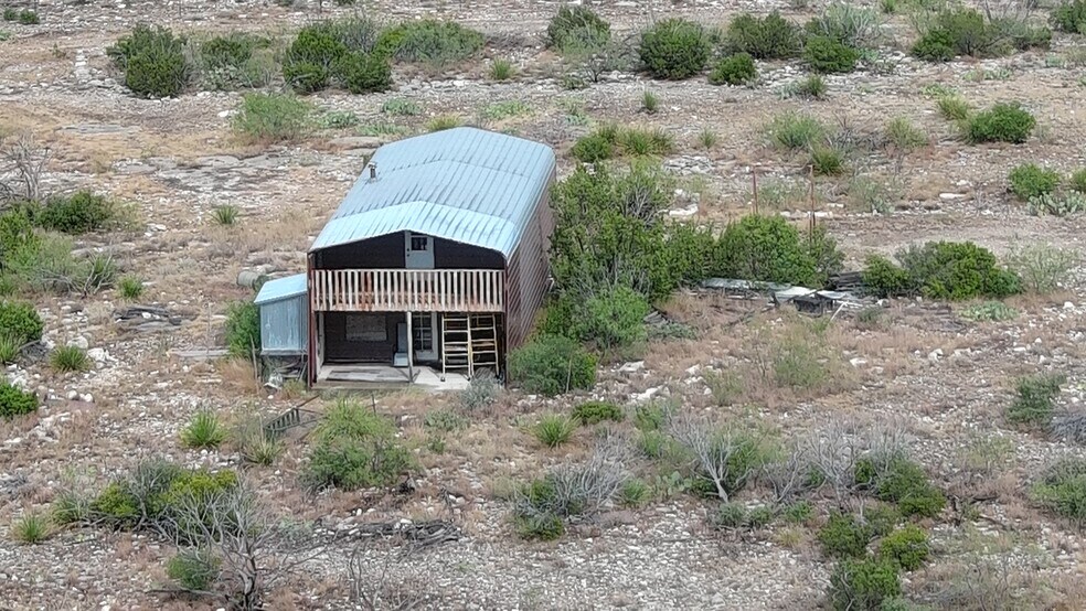 0000 Cactus Rose Ln, Ozona, TX à vendre - Photo du bâtiment - Image 1 de 38