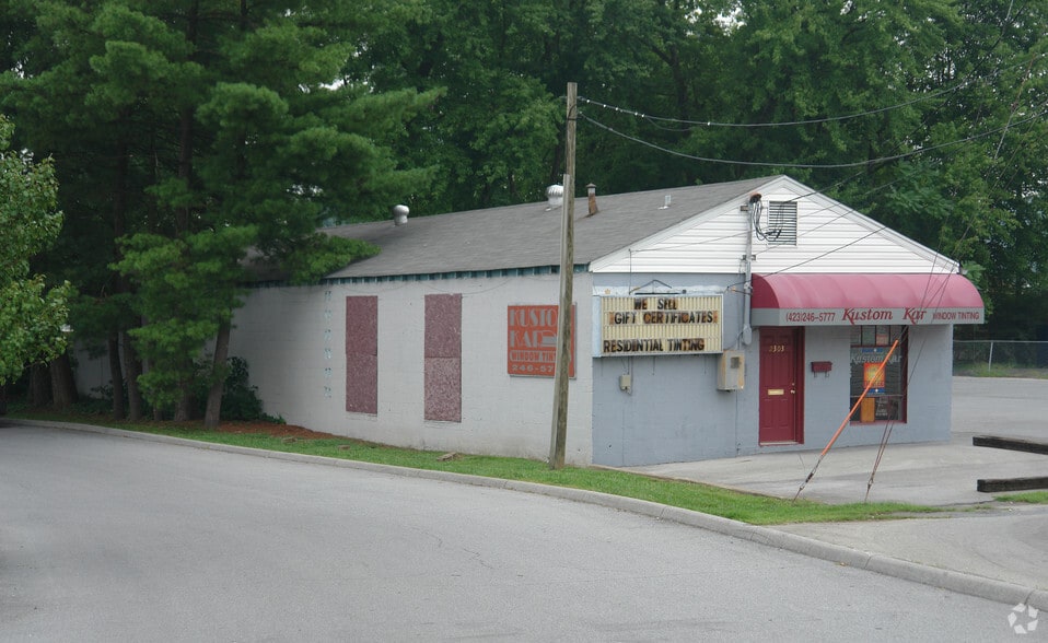2303 Fort Henry Dr, Kingsport, TN for sale - Building Photo - Image 3 of 3