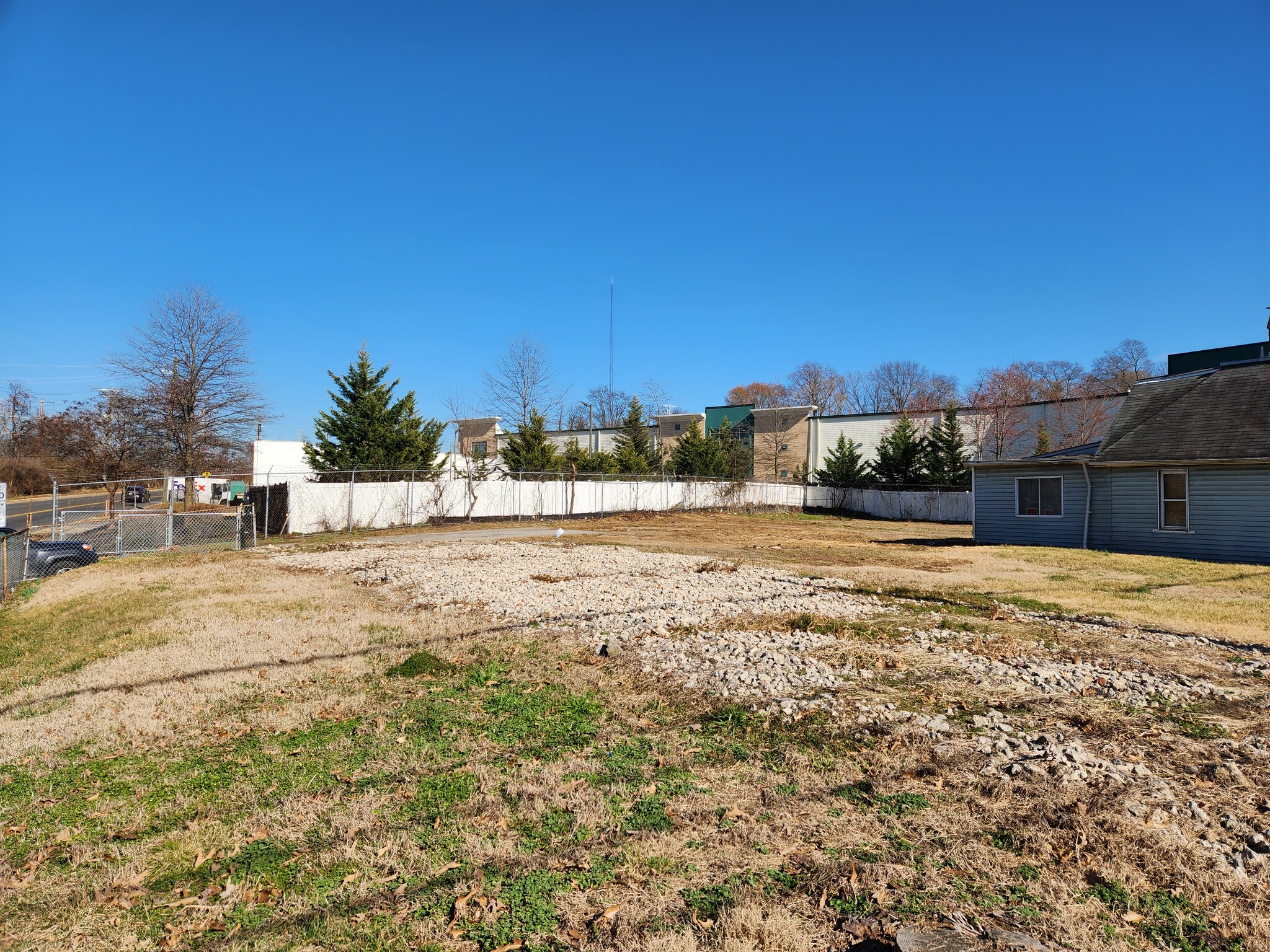 1431 Eastern Ave, Capitol Heights, MD for lease Primary Photo- Image 1 of 5