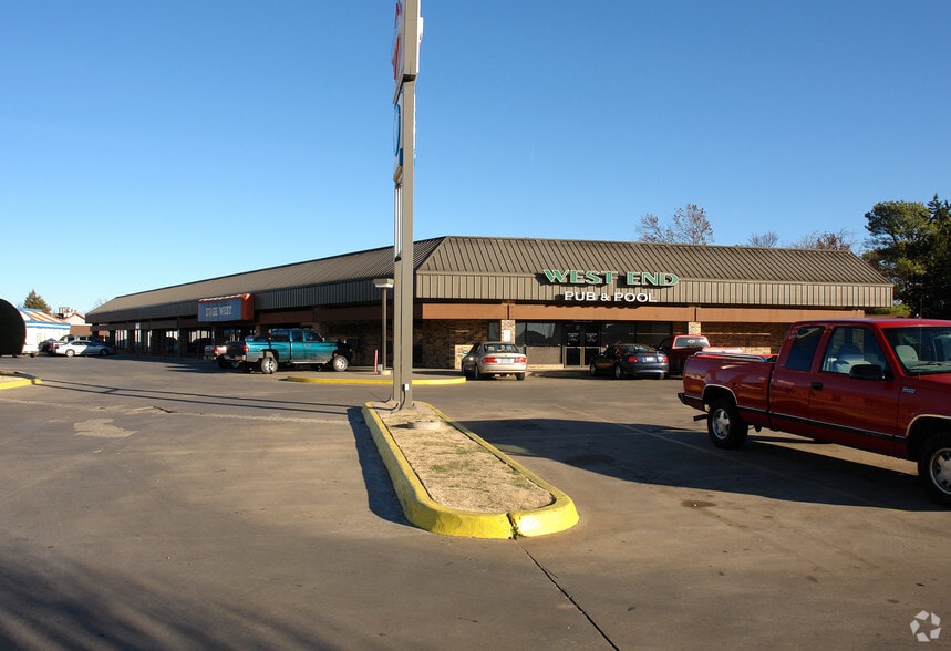 2731 Southwest Pky, Wichita Falls, TX à louer - Photo principale - Image 1 de 1