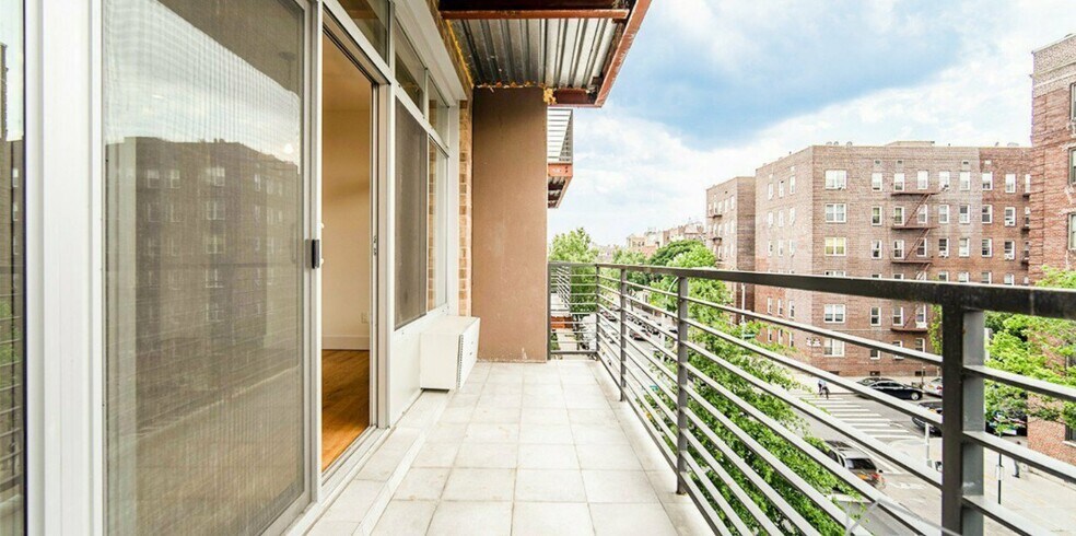 109 Winthrop St, Brooklyn, NY à vendre - Photo du bâtiment - Image 2 de 10