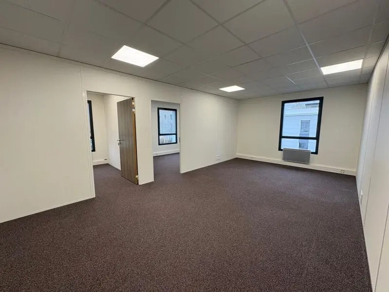 Allée Des Sablières, Croissy-sur-Seine for lease Interior Photo- Image 1 of 7