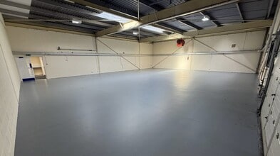 Beeston Ct, Runcorn for lease Interior Photo- Image 2 of 2