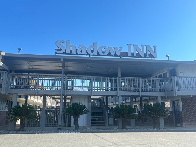 Plus de détails pour 584 N East St, Woodland, CA - Services hôteliers à vendre