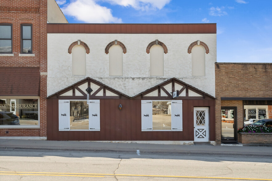 120 W Mission St, Strawberry Point, IA à vendre - Photo principale - Image 1 de 16