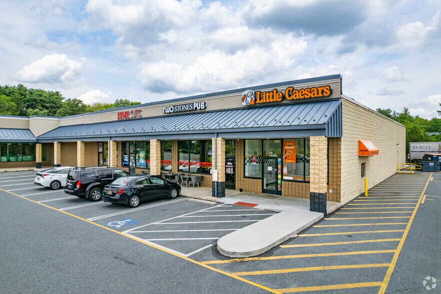 2502 Foulk Rd, Wilmington, DE à louer - Photo du bâtiment - Image 1 de 6