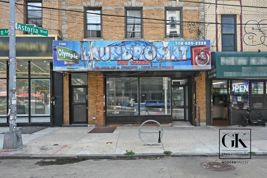 21-06 Newtown ave, Queens, NY for lease - Building Photo - Image 3 of 7