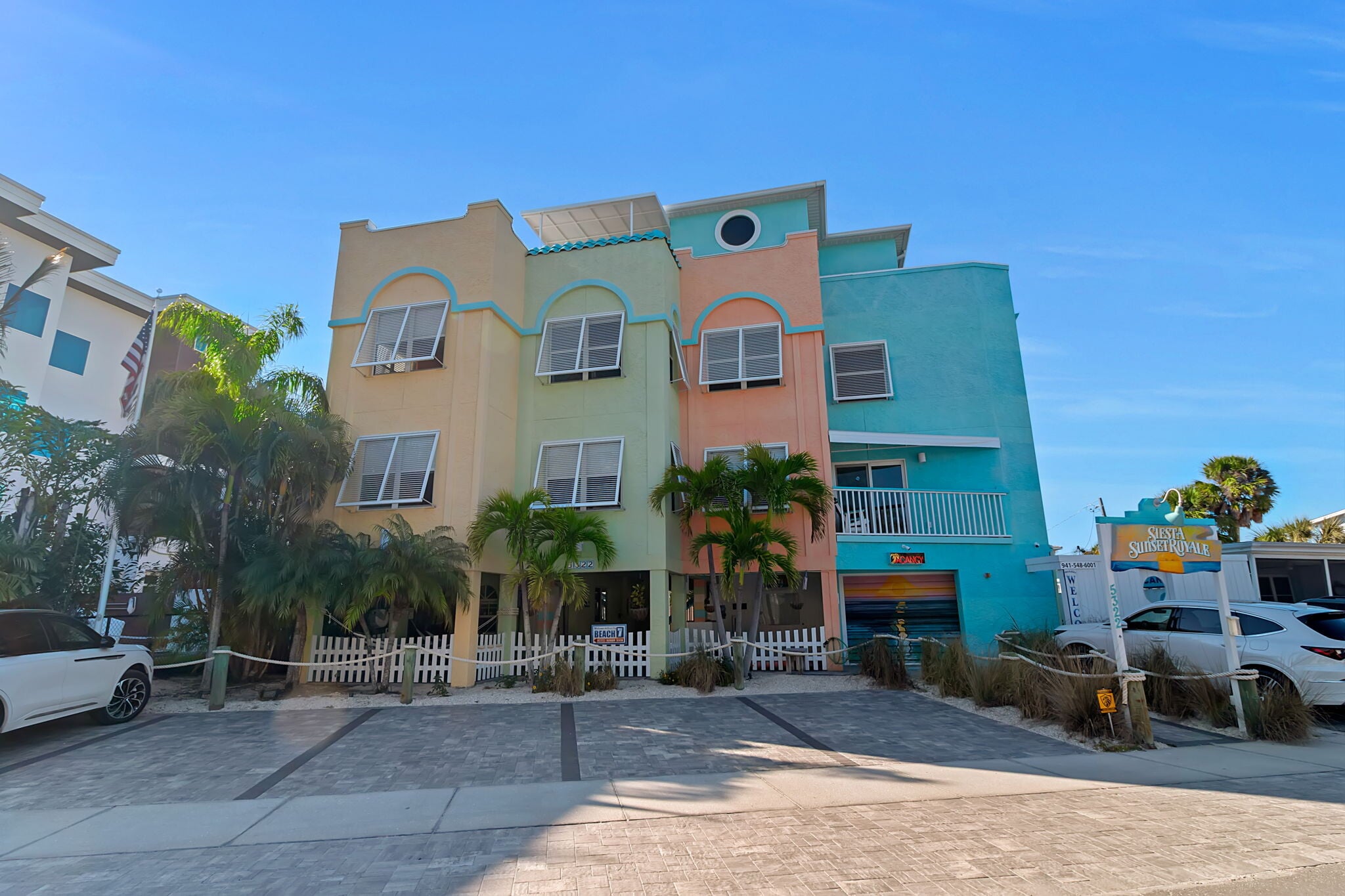 5322 Calle de la Siesta, Sarasota, FL à vendre Photo principale- Image 1 de 69