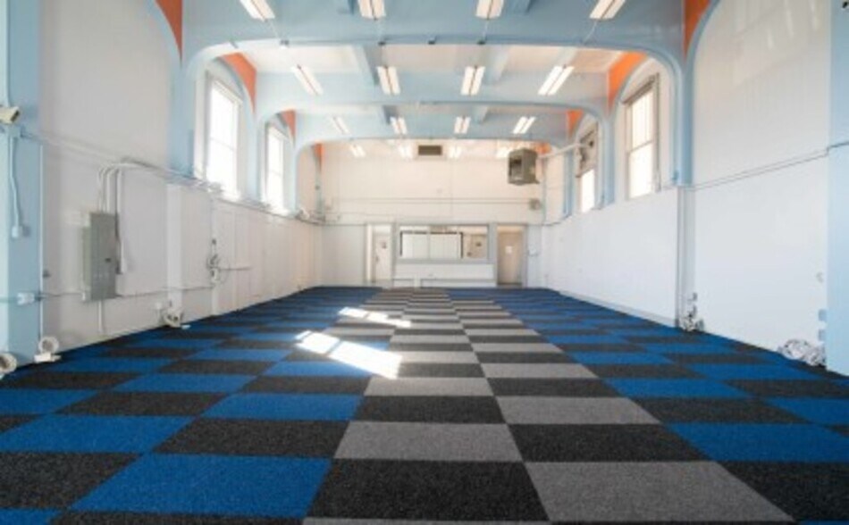 815 Alice St, Oakland, CA à louer - Photo du bâtiment - Image 2 de 10