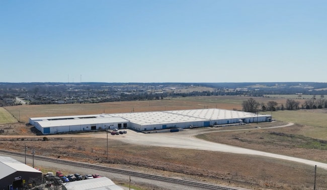 More details for 630 George St, Marshfield, MO - Industrial for Lease