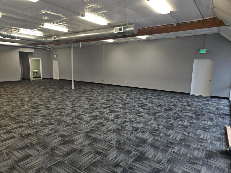 16027-16029 SE McLoughlin blvd, Milwaukie, OR à louer - Photo du bâtiment - Image 2 de 16