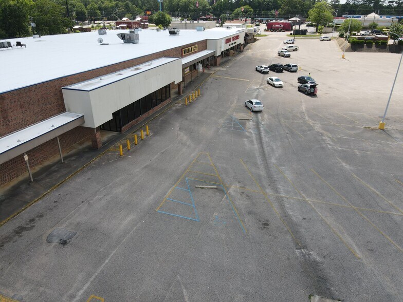 120 Butler Sq, Greenville, AL à louer - Photo du bâtiment - Image 3 de 9