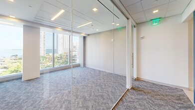 501 Brickell Key Dr, Miami, FL for lease Interior Photo- Image 1 of 6