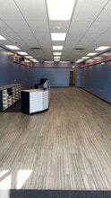 1307 E Osceola Pky, Kissimmee, FL for lease Building Photo- Image 2 of 6