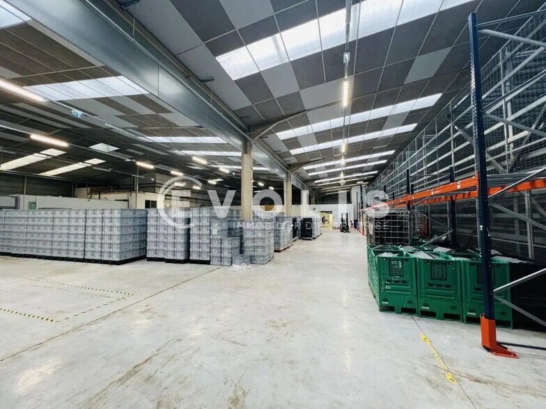 Flex in Neuilly-sur-Marne for lease - Building Photo - Image 2 of 3