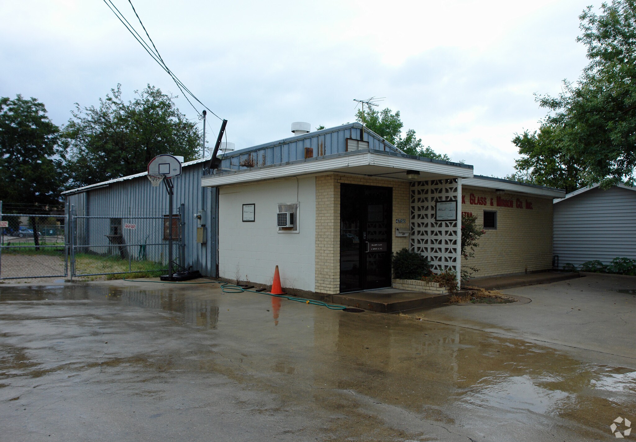 4750 Gretna St, Dallas, TX à vendre Photo principale- Image 1 de 1