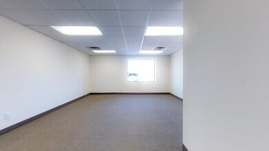1955 University Ave W, Saint Paul, MN for lease Interior Photo- Image 2 of 3
