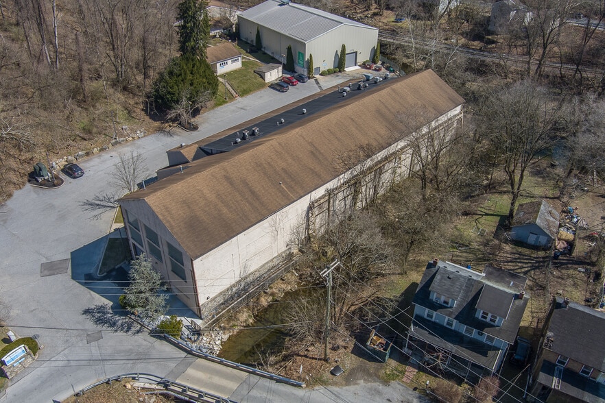 255 S Mount Airy Rd, Coatesville, PA for lease - Building Photo - Image 2 of 5
