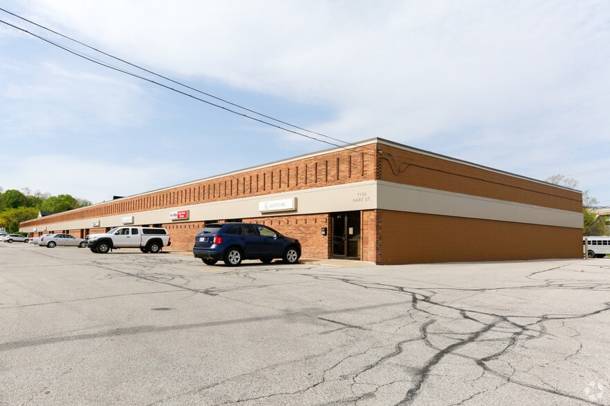 7150 Hart St, Mentor, OH for lease - Building Photo - Image 3 of 7