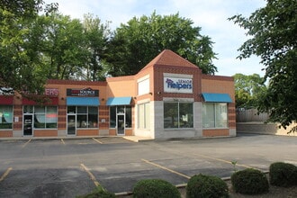 415 E State St, Geneva, IL à louer Photo intérieure- Image 1 de 9