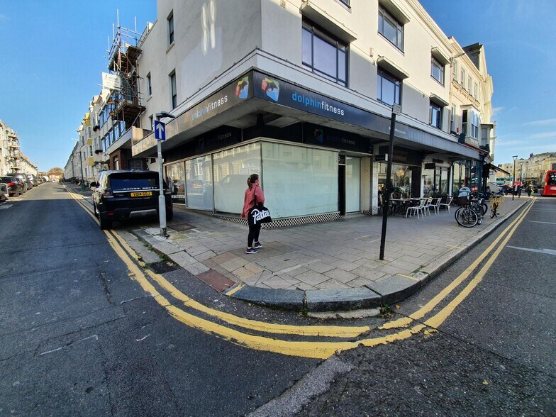 83a Western Rd, Hove à louer - Photo du bâtiment - Image 2 de 2