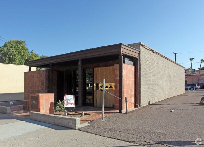 4251 N Marshall Way, Scottsdale, AZ for lease - Primary Photo - Image 1 of 4