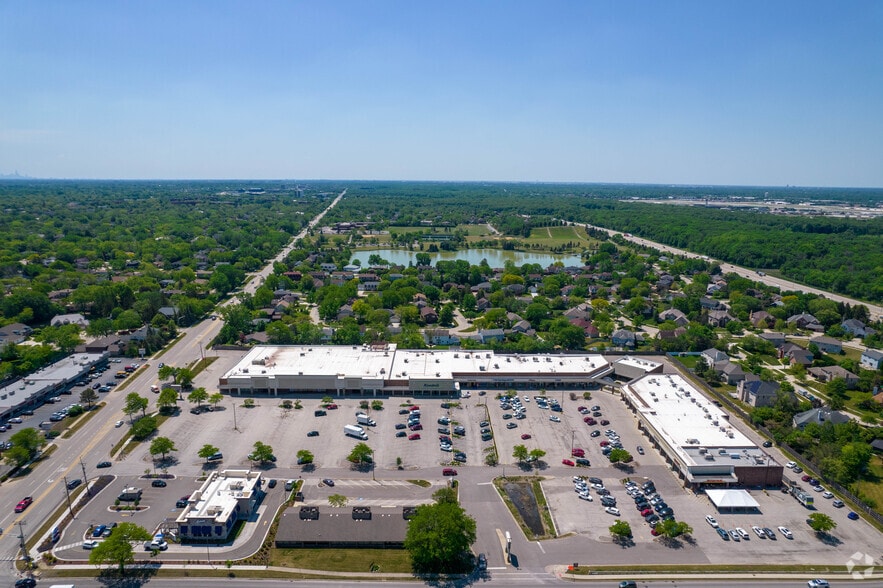 4125-4193 Dundee Rd, Northbrook, IL for lease - Building Photo - Image 2 of 5