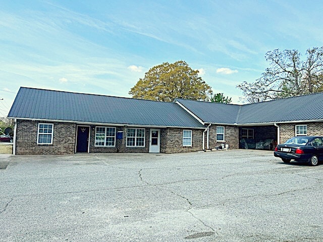 902 Culbreth Ave, Thomasville, NC for sale Primary Photo- Image 1 of 5