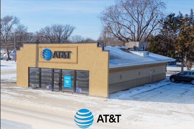 More details for 1459 SW Dakota Ave, Huron, SD - Retail for Sale