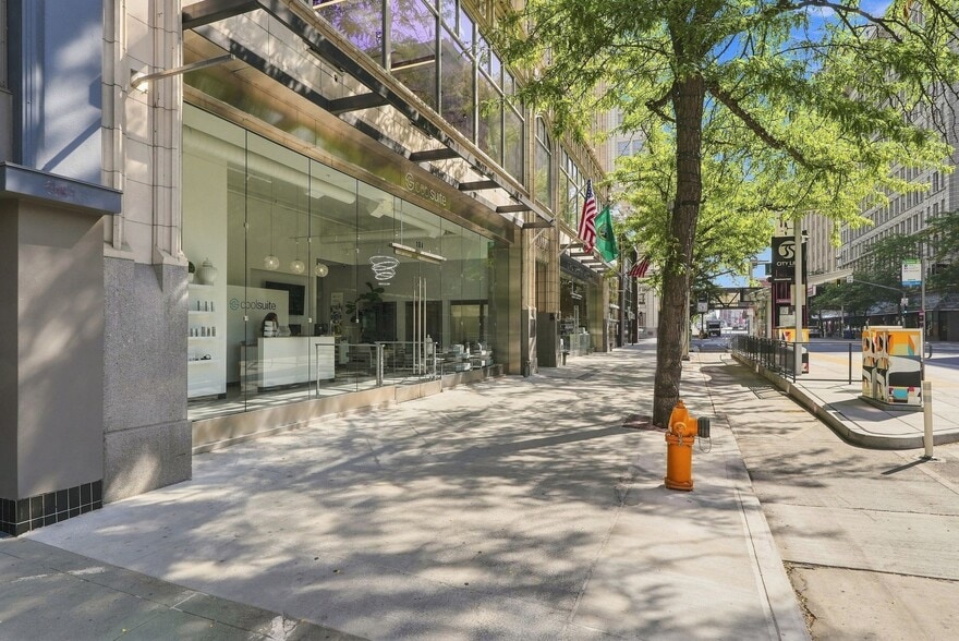 510 W Riverside Ave, Spokane, WA à louer - Photo du bâtiment - Image 2 de 33