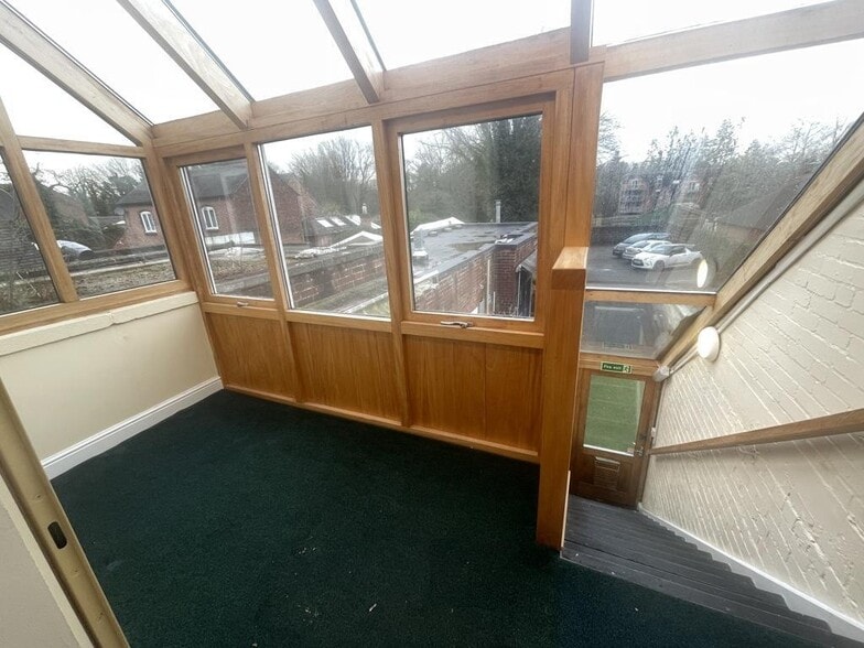 14a High St, Eccleshall for lease - Interior Photo - Image 3 of 16