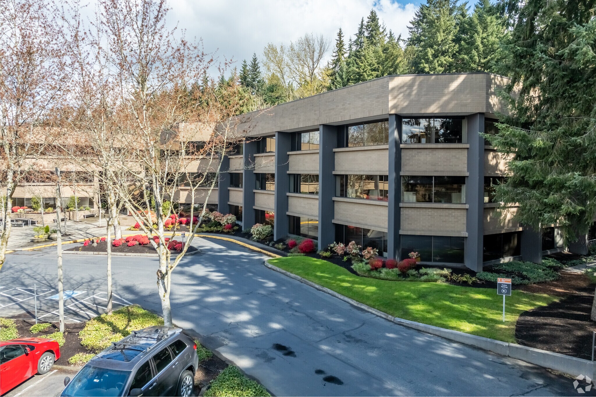 11820 Northup Way, Bellevue, WA for lease Primary Photo- Image 1 of 6
