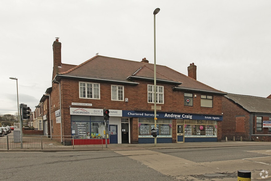 1-9 Victoria Rd W, Hebburn for lease - Building Photo - Image 2 of 3
