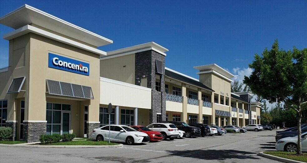 13750 NW 107th Ave, Hialeah Gardens, FL à vendre - Photo du bâtiment - Image 1 de 7