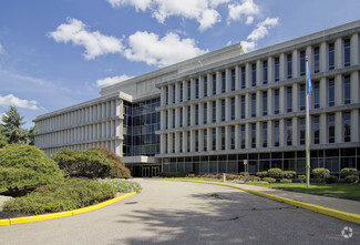 Plus de détails pour 700 Quaker Ln, Warwick, RI - Bureau à louer