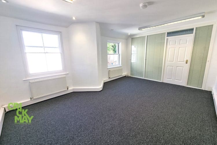 22 London Rd, Horsham for lease Interior Photo- Image 1 of 5