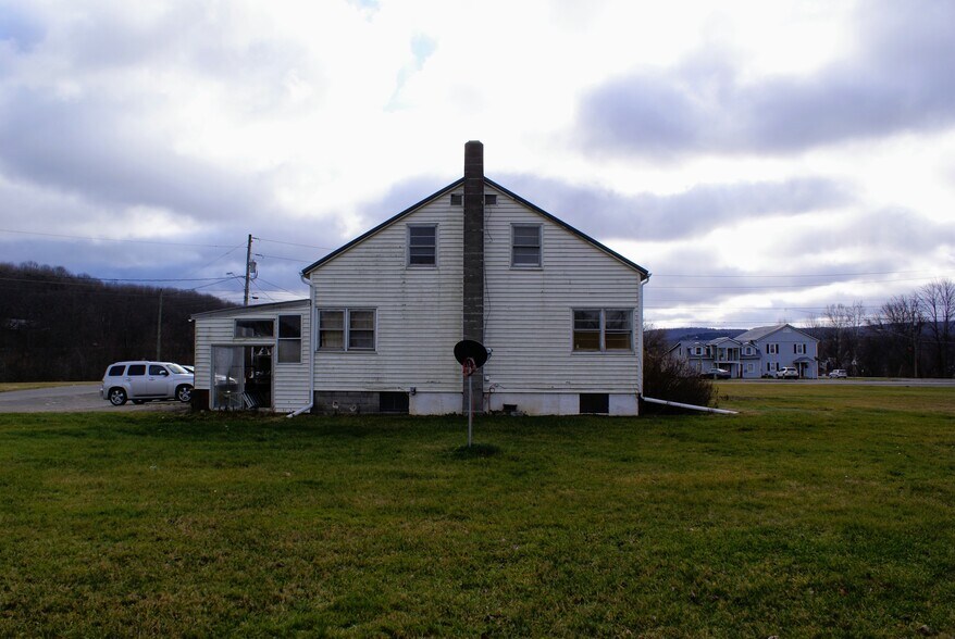 2870 Route 11, Whitney Point, NY à vendre - Photo du bâtiment - Image 2 de 5