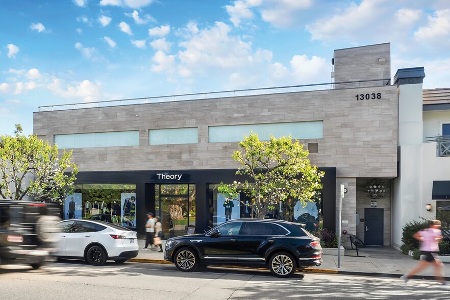 13038 San Vicente Blvd, Los Angeles, CA for sale - Primary Photo - Image 1 of 6
