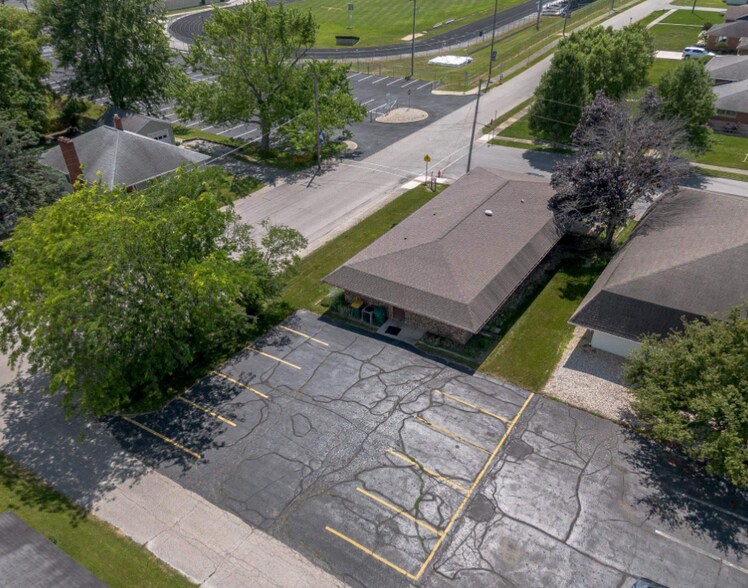 124 S Green St, Greentown, IN à vendre - Aérien - Image 3 de 8