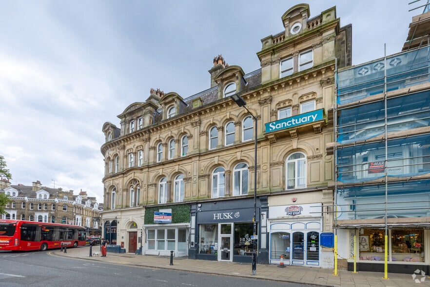 1-7 Station Sq, Harrogate for lease - Building Photo - Image 3 of 3