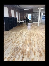 37 Greenpoint Ave, Brooklyn, NY à louer Photo intérieure- Image 1 de 3