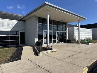 Plus de détails pour 6912 S 27th St, Oak Creek, WI - Spécialité à vendre
