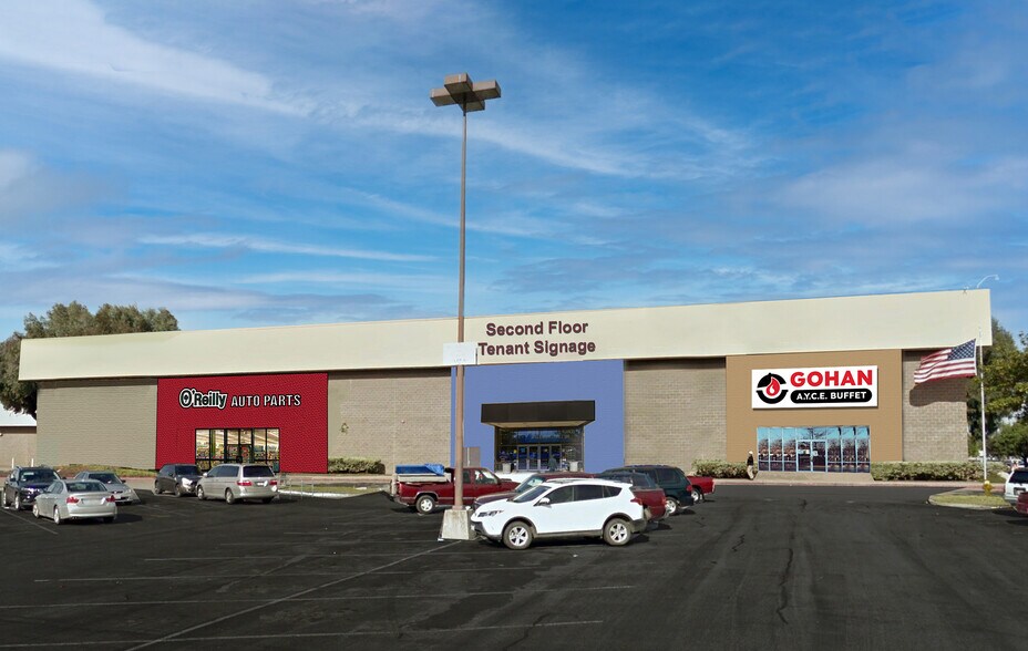 1700 N Main St, Salinas, CA à louer - Photo du bâtiment - Image 2 de 12