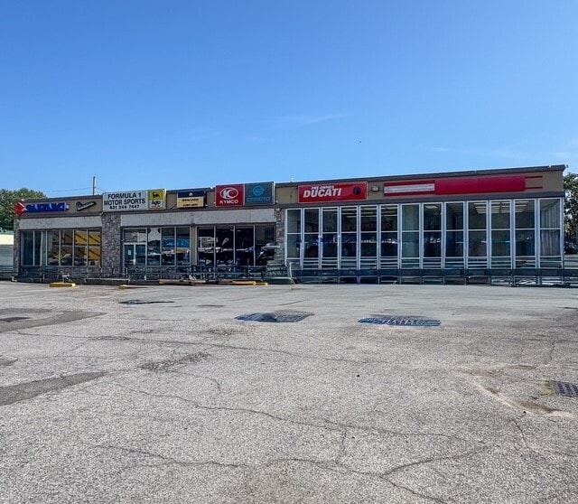 4030 Sunrise Hwy, Oakdale, NY for sale - Primary Photo - Image 1 of 3