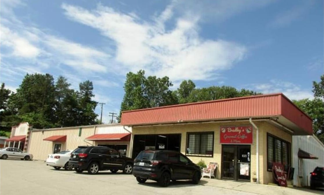 363 US 27, Whitley City, KY for sale Primary Photo- Image 1 of 2