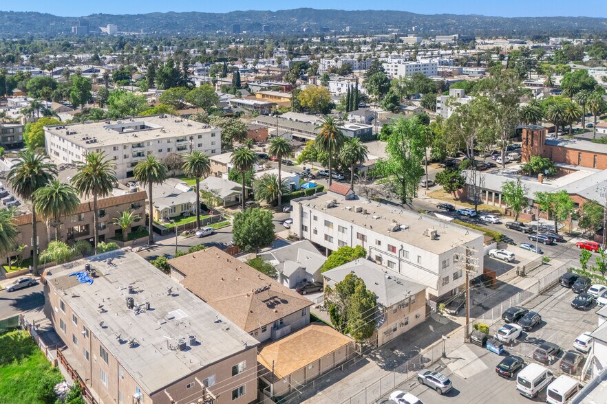 14643 Friar St, Van Nuys, CA à vendre - Photo du bâtiment - Image 3 de 14