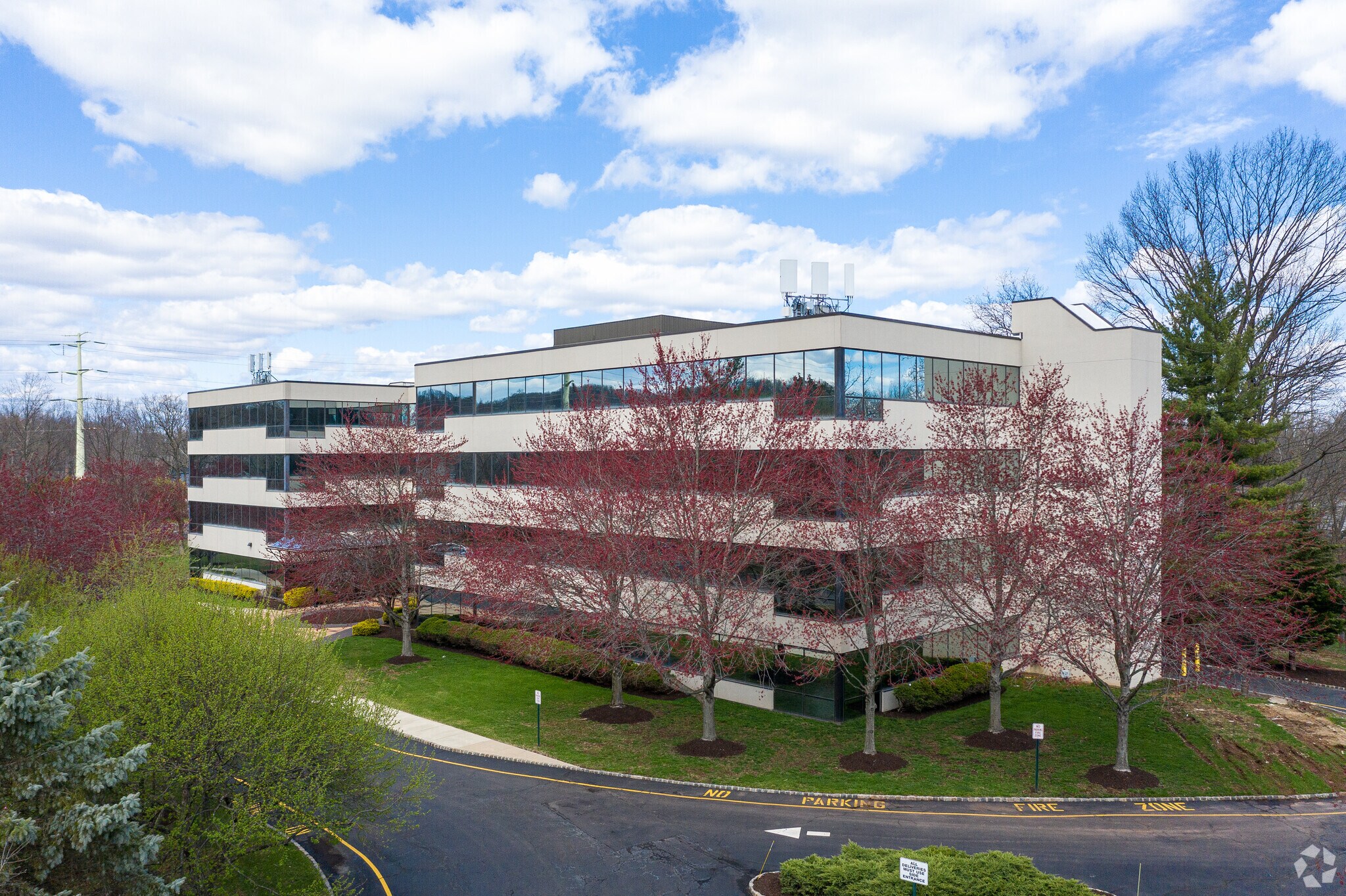 240 Cedar Knolls Rd, Cedar Knolls, NJ for lease Building Photo- Image 1 of 10